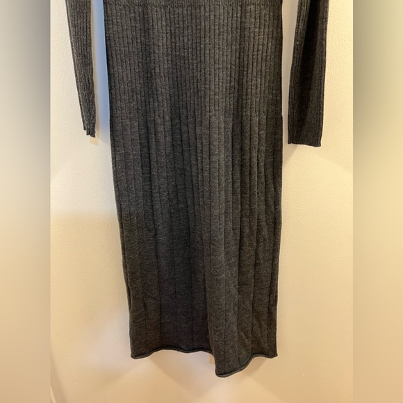 34. Milano Maxi Dress - Picture 3 of 10